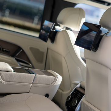 home-close-up-insie-luxury-vehicle-colour-image